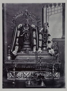 Sculptures for worship of Shiva-Nataraja and Parvati inside the Meenakshi temple at Madurai, Tamil