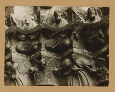 Detail of a capital of the Gnadenpforte in Bamberg Cathedral, Marienpforte, right-hand chapter