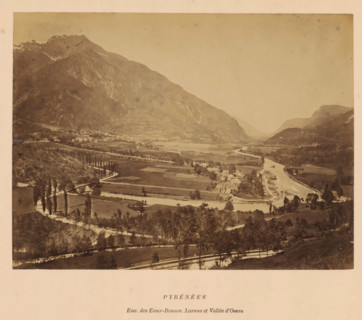 PYRÉNÉES, Environs des Eaux-Bonnes, Laruns et Vallée d 'Ossau', France, photograph, Wide view of a