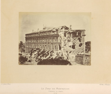Le Fort de Montrouge. Casernes and ruins, View of the remains of a barracks of Fort de Montrouge in