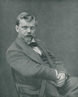 Portrait of an unknown man, page, photomechanical print, inscription: 'Das Atelier des Photographen