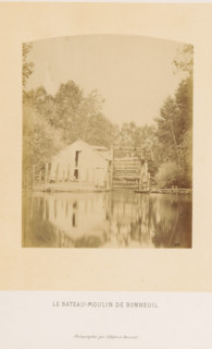 Ship mill at Bonneuil-sur-Marne, Le bateau-moulin de Bonneuil, photograph, page, photographer: