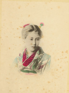 A damsel, page, photomechanical print, Japan, cliché maker: Kazumasa Ogawa, c. 1886 - in or before
