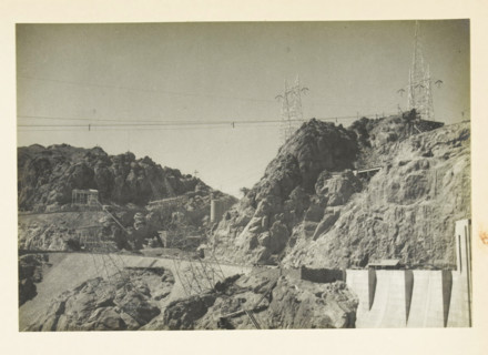 Los Angelos, California, United States: power lines, 280 kV pylons of the line to Los Angeles,