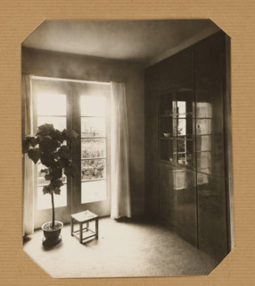 Interior, possibly Frankfurt, photograph, A photo of an interior, Germany, annotation,