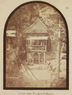 Unter dem Prebischthore, Building under the rock formation Prebischtor, stereograph, The