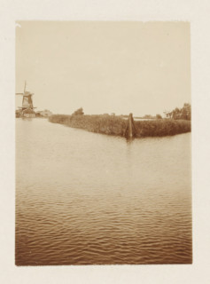 Windmill by the water (former title), Sawmill De Vriendschap in Monnickendam, photograph, View over