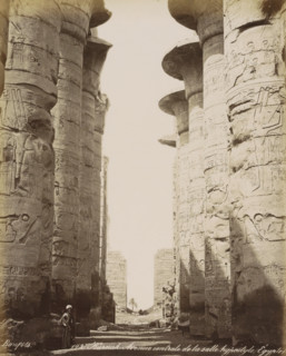 Karnak. Avenue centrale de la salle hypostyle, Egypt, Columns with hieroglyphs of the Great Hall