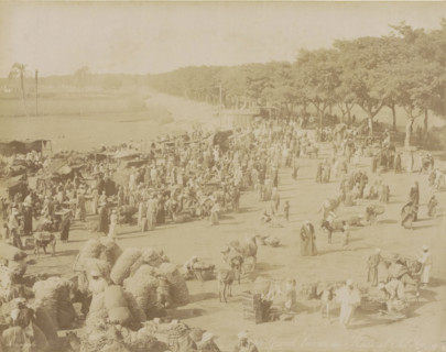 View of the market of Qasr an Nil in Cairo, Grand Bazaar, Kasr el Nil Caire, photograph, Part of