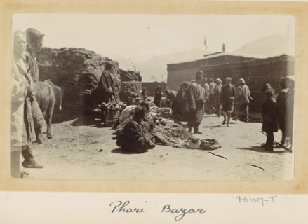 Market in Phari town, Tibet, photograph, Part of Photo album with 24 photos of the journey of army