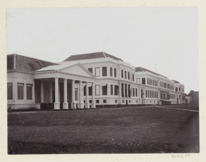 Waterlooplein Palace, Exterior of Daendels' palace on Waterlooplein in Batavia, album page,