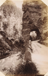 Taminakloof, album page, photograph, This photo is part of an album., annotation: 'Ragatz - Tamina