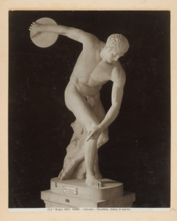 Roma - Vaticano - Discus Thrower, marble statue, Sculpture of a discus thrower in the Vatican