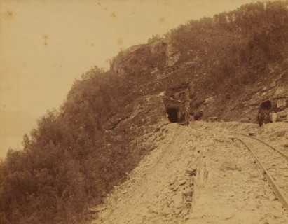 View of the Luleå - Narvik railway line, on the right some railway workers, photograph, Sweden,