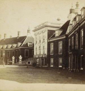 The Hague, Huis ten Bosch, View of Huis ten Bosch Palace in The Hague, stereograph, 1868 - 1890,