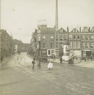 s Gravenhage.- Wagenplein, View of the Wagenplein in The Hague, stereograph, number: '112.', The