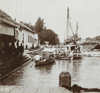 Harbor and toll office in Surabaya, Soerabaja. Small tree, Geographical gallery of images,