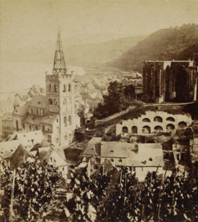 Bacharach. Panorama mit der Werner-Kapelle, Bacharach and the ruins of the Werner Chapel, Germany,