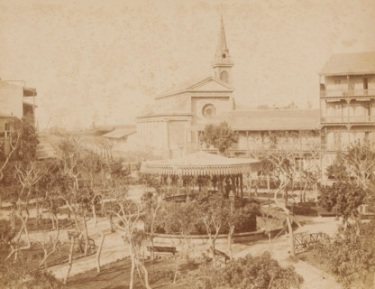 View of the Place de Lesseps in Port Said, Place de Lesseps, Port Saïd, photograph, inscription: