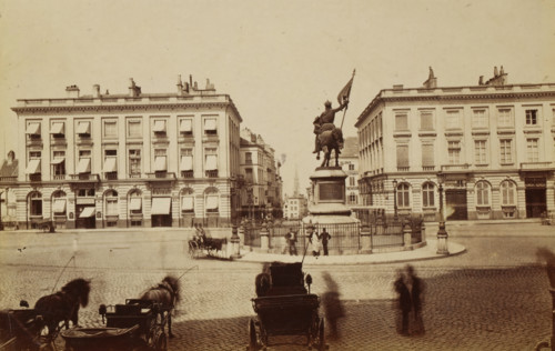 Koningsplein with the statue of Godfrey of Bouillon in Brussels, Belgium, photograph, Brussels,