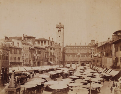 Market square in Verona, Italy, photograph, number: '13', inscription: 'Verona', inscription: