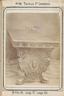 Table with decorated legs, No 29 Tavola, photograph, page, inscription: '2A. Grandezza, N Alta, 85.