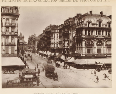 Street view in Brussels, page, photomechanical print, inscription: 'Concours de négatifs 1885',