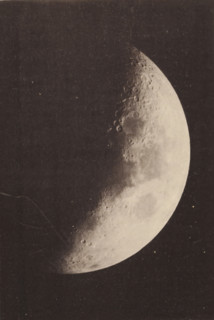 La lune, Maan, page, photomechanical print, inscription: 'Agrandissement direct, Réfrateur