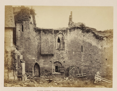 Inner wall of the ruin of a water tower of Kenilworth Castle, Water Tower - Inner façade (13th