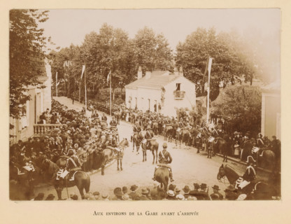 View of the Bergerac station area before the arrival of President Félix Faure, Aux environs de la