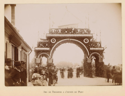View of a triumphal arch in Bergerac in honor of the entry of President Félix Faure, Arc de