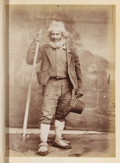Portrait of an unknown man with a shovel and a hat in his hand, photograph, page, Rome, c. 1850 -