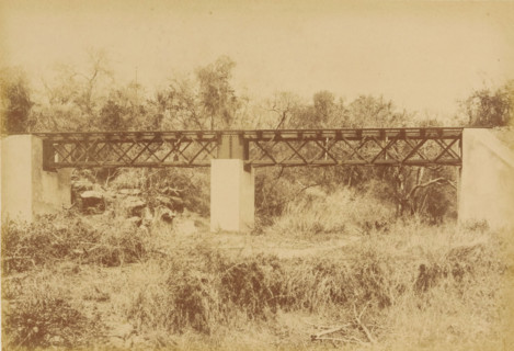 Railway bridge in Mozambique, Ultima secção. - Ponte no K. º84, 770, Caminho de ferro de Lourenço