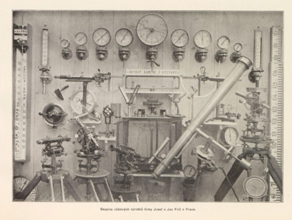 Skupina nekterých výrobku firmy Josef a Jan Fric v Praze, Telescopes and meters of Josef and Jan
