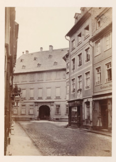 Exterior of the home of the Gensfleisch family in Mainz, photograph, page, number: '4',