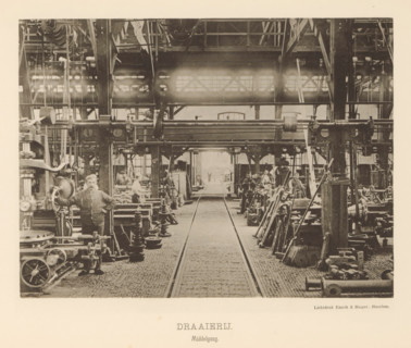 Interior with employees of the machine factory of Gebroeders Stork & Co., Turning Shop. Central