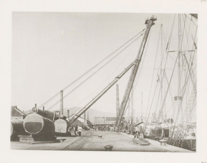 Port crane at Port Arthur, page, photomechanical print, number: '26', photographer: AN Ljupova,