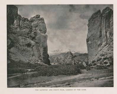 The gateway and Pike's Peak, Garden of the Gods, View of the rock formations of the Garden of the
