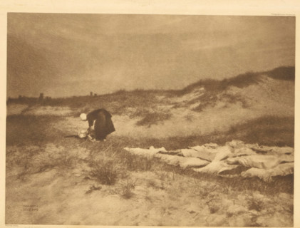 Woman washes clothes in the dunes, Wäscherin in der Düne, page, photomechanical print,