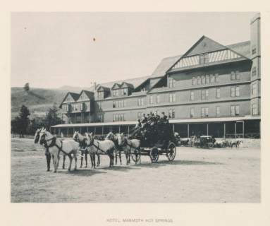 Hotel mammoth hot springs, page, photomechanical print, photographer: Frank Jay Haynes, Yellowstone