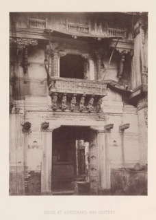 Façade of a house in Ahmedabad, Gujarat, India, page, photomechanical print, number: 'I.', title:
