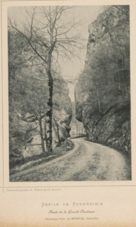 Défilé de fourvoirie - Route de la Frande-Charteuse, View of a path through an area of rocks, page,