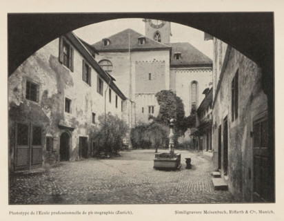 Fraumünsteramt, Courtyard of the Fraumünster Monastery in Zurich, page, photomechanical print,