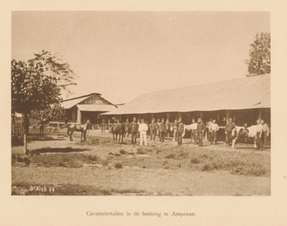 Cavalry stables in the benteng in Ampenan, Group of unknown persons at the cavalry stables in