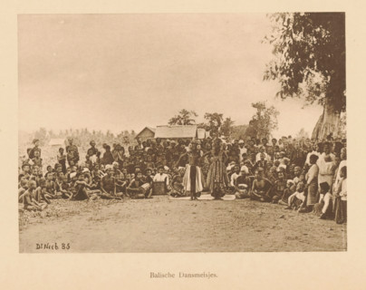 Balian Dancing Girls, Group of unknown persons watching two dancers, page, photomechanical print,