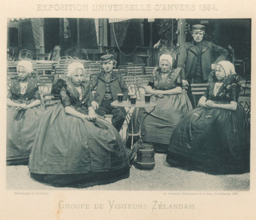 Group of visitors from Zeeland at the Antwerp World Exhibition in 1894, Groupe de Visiteurs