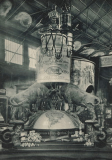 Monument to the Liebig Extract of Meat Company at the Antwerp World Exhibition in 1894, Monument de
