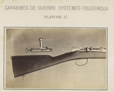 Butt of a rifle and the safety catch, photograph, page, inscription: 'Carabines de guerres systèmes