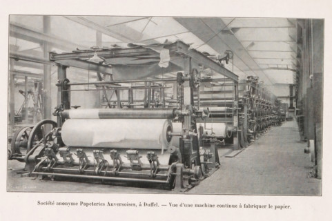 Société anonyme Papeteries Anversoises, à Duffel. - Vue d'une machine continu à fabriquer le