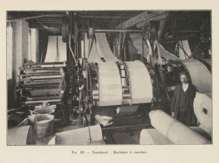 View of a workshop in a paper factory in Turnhout, page, photomechanical print, monogram: 'AN',